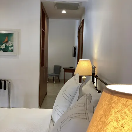 Sonef House Hotel