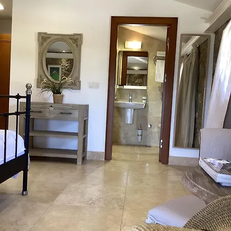 Hotel Sonef House